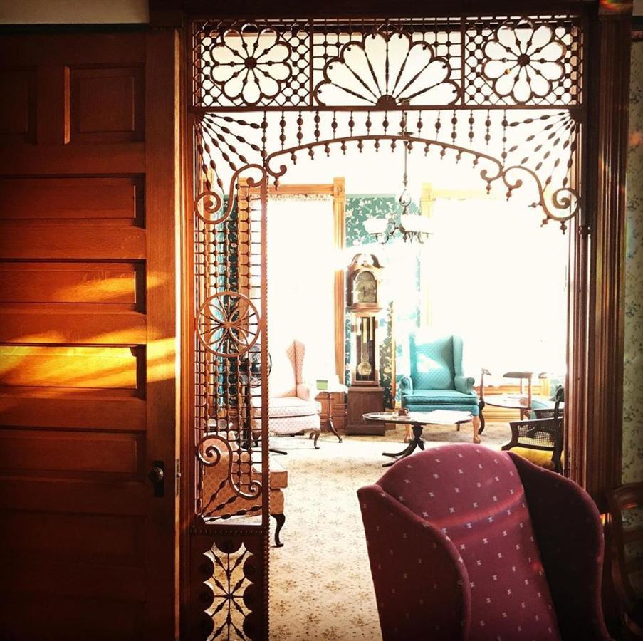 Innisfree Bed & Breakfast Саут-Бенд Экстерьер фото