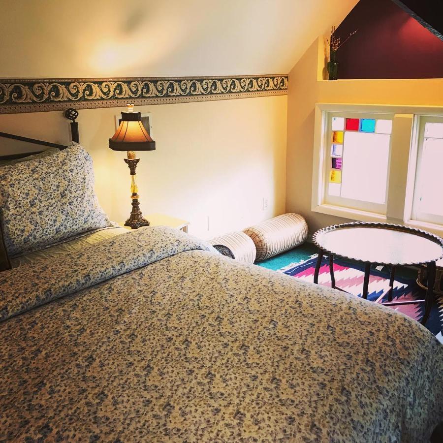 Innisfree Bed & Breakfast Саут-Бенд Экстерьер фото