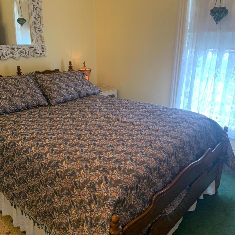 Innisfree Bed & Breakfast Саут-Бенд Экстерьер фото