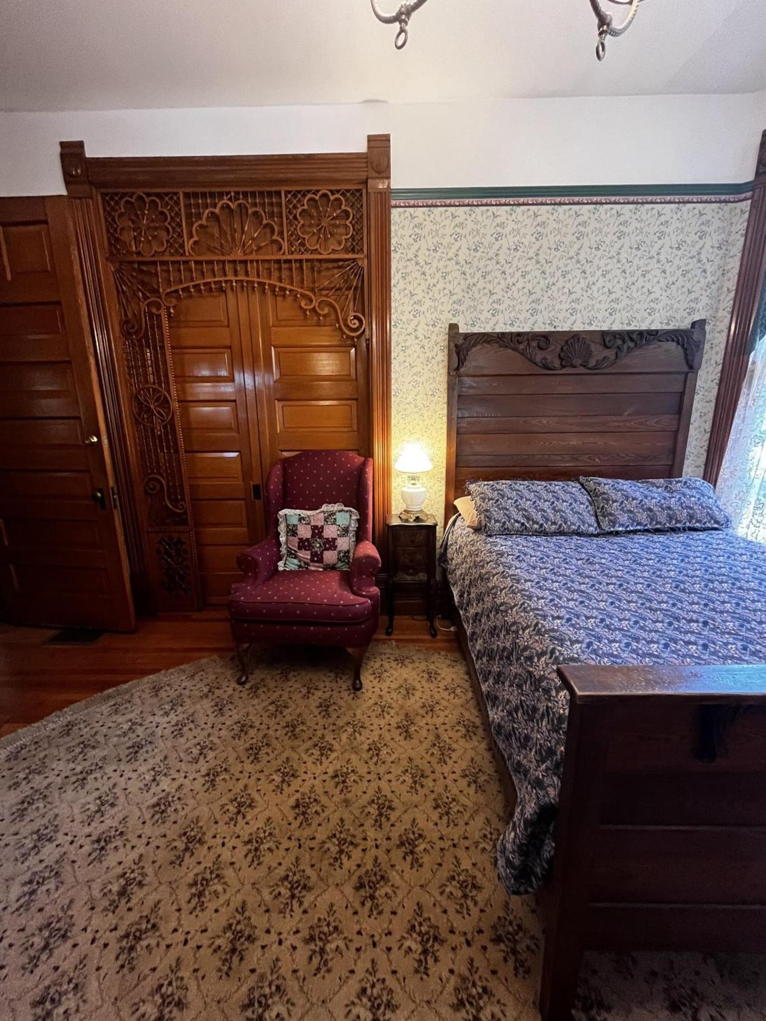 Innisfree Bed & Breakfast Саут-Бенд Экстерьер фото