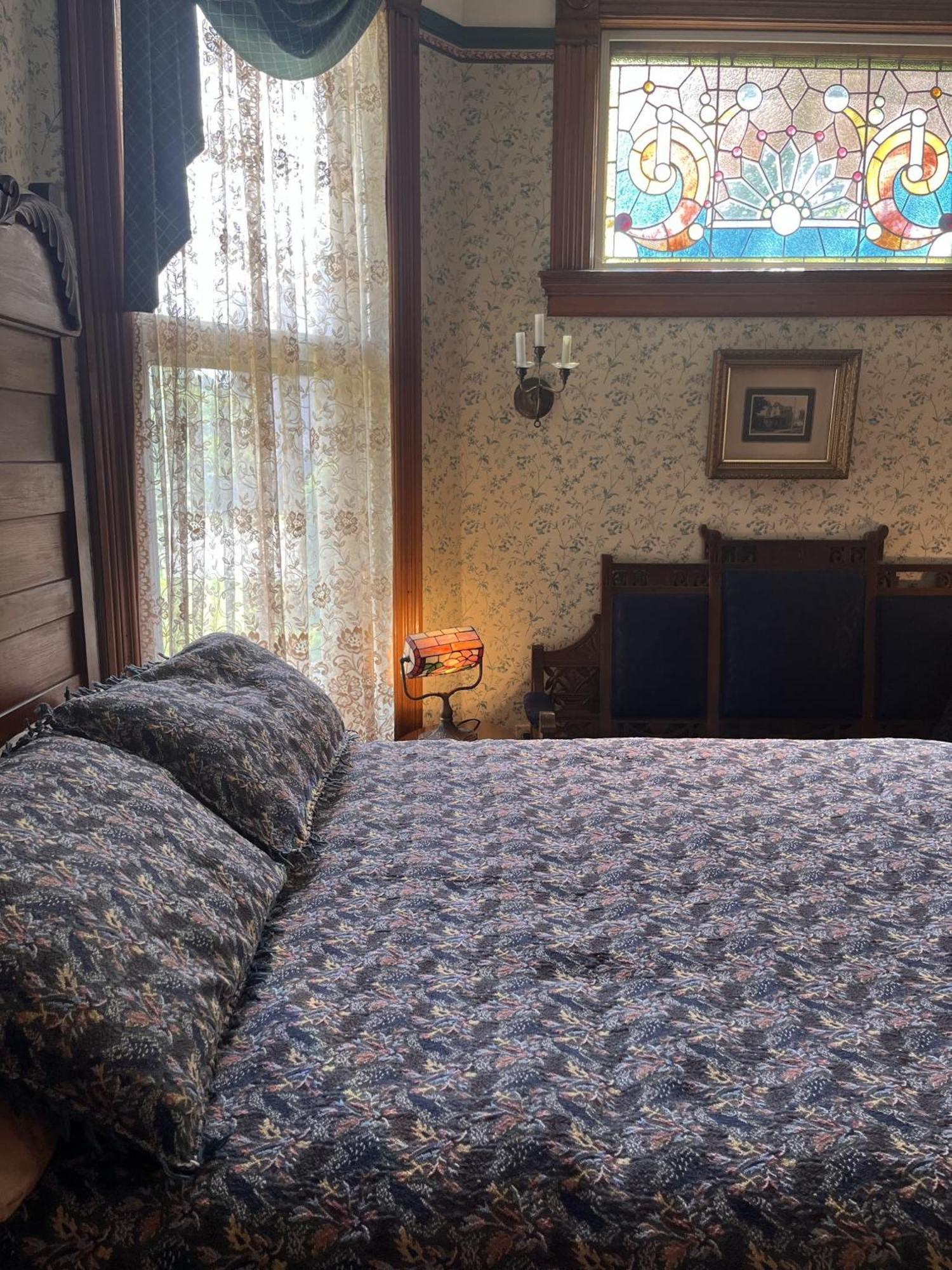 Innisfree Bed & Breakfast Саут-Бенд Экстерьер фото