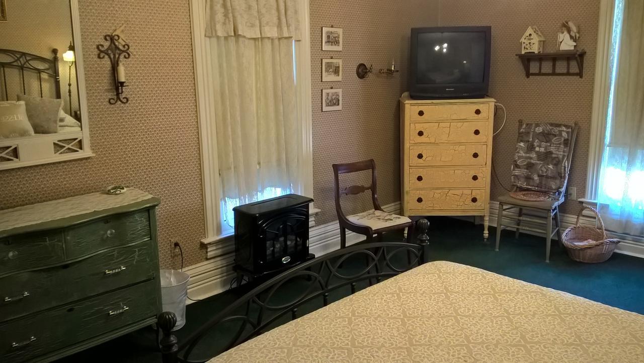 Innisfree Bed & Breakfast Саут-Бенд Экстерьер фото